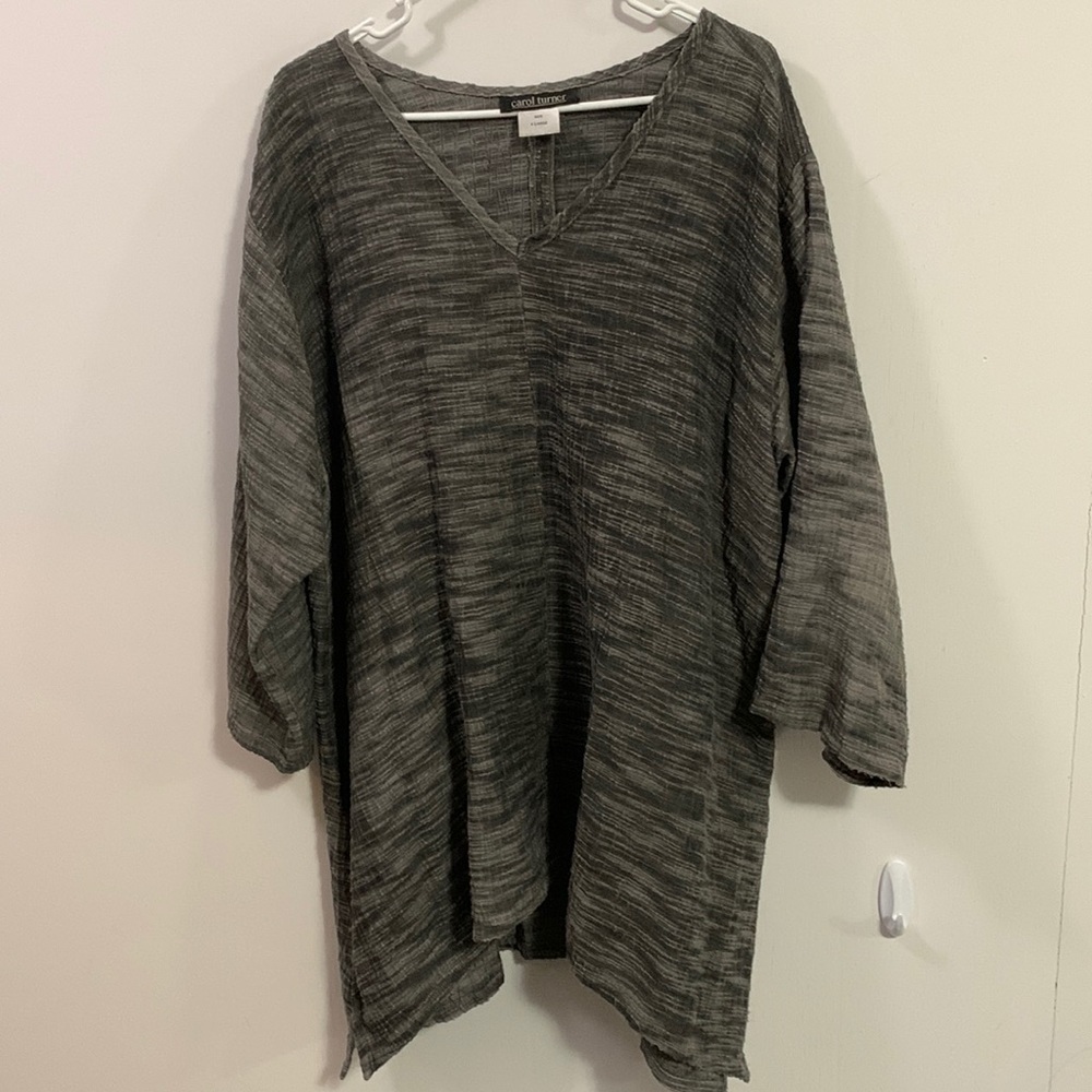 Carol Turner V Neck tunic, size X-Large plus size good condition long flare